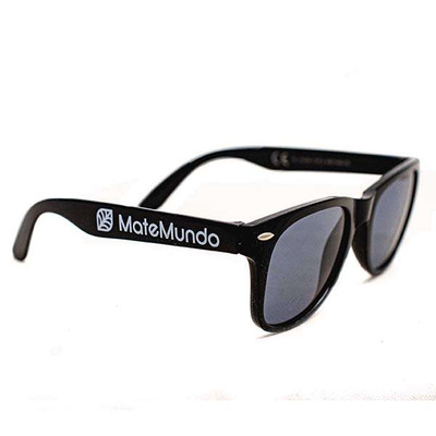 Sunglasses with MateMundo logo